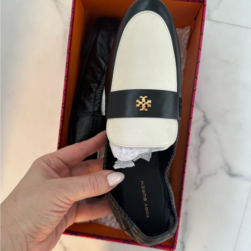 Tory Burch Black and Cream Leather ballet Loafers shoes size 10 - Picture 5 of 9